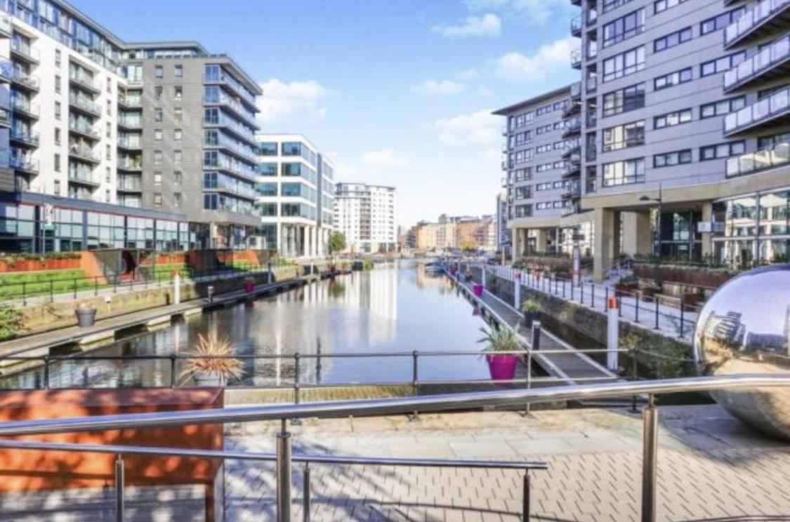 Deluxe River Canal View & Free Secure Parking! Leeds  Exterior photo