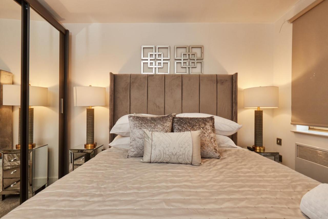Deluxe River Canal View & Free Secure Parking! Leeds  Exterior photo